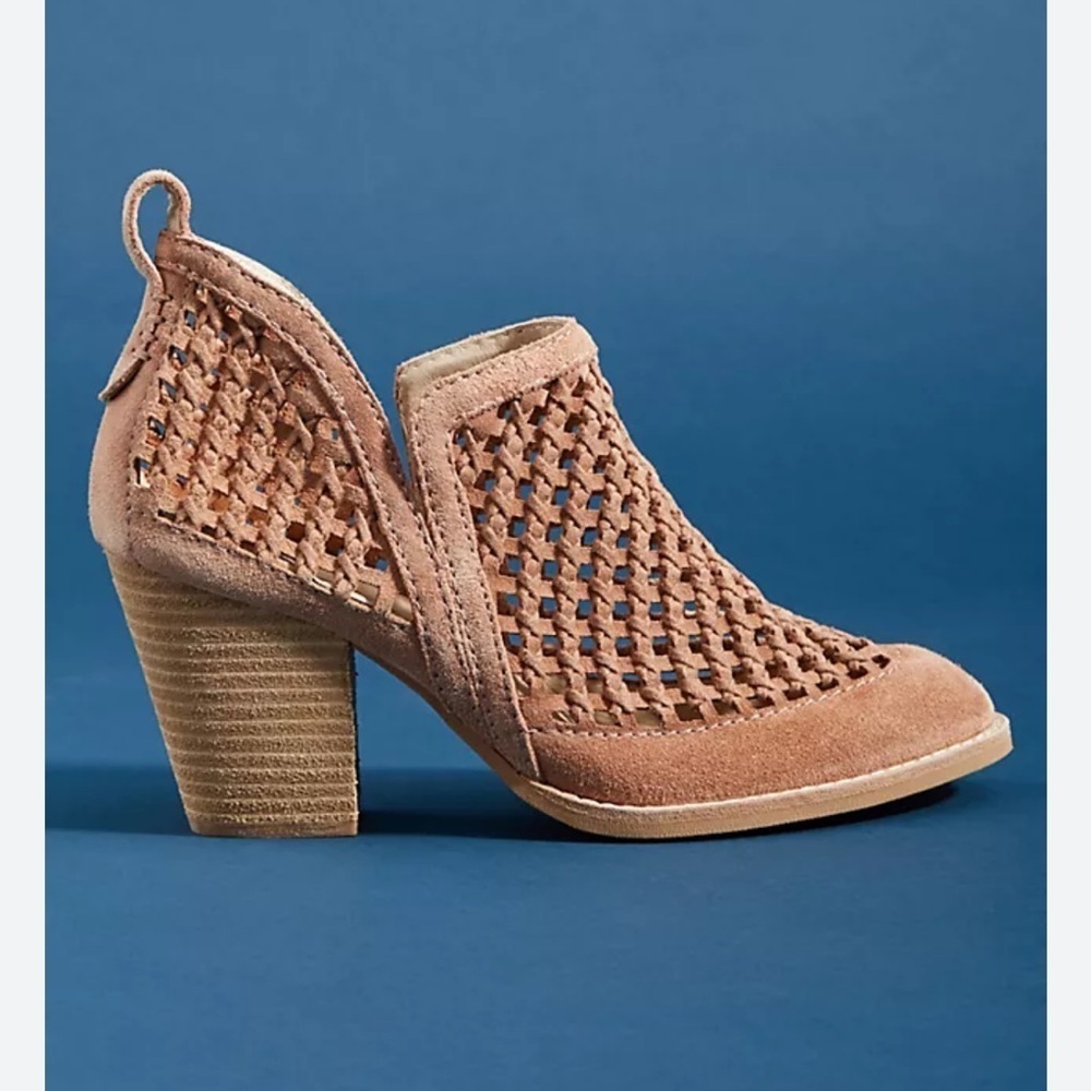 Jeffrey Campbell Anthropologie Appleby Suede Slip on Booties size 6.5 Open Weave